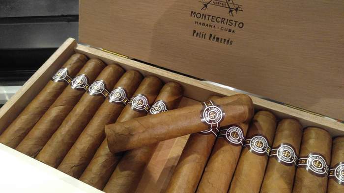 ［雪茄品評］ 蒙特 小艾蒙多 評價（Montecristo Petit Edmundo Review）
